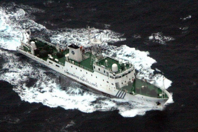 Tàu hải giám Trung Quốc tại vùng biển gần đảo tranh chấp Điếu Ngư/Senkaku ngày 23/4. (Nguồn: AFP/TTXVN)