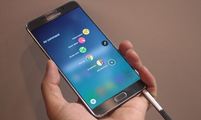 Samsung Galaxy Note5 xuất trận
