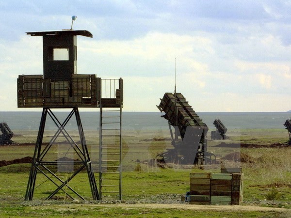 Hệ thống phòng thủ tên lửa Patriot tại sân bay quân sự Diyarbakir ở miền Đông Nam Thổ Nhĩ Kỳ ngày 11/3/2003. (Nguồn: AFP/TTXVN)