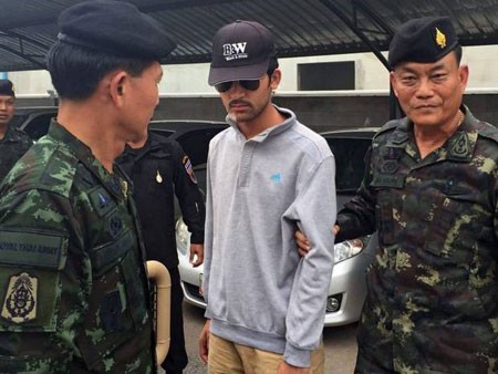 Cảnh sát Thái Lan đưa nghi phạm chính trong vụ khủng bố ở Bangkok trở về thủ đô để thẩm vấn. Ảnh: BKP