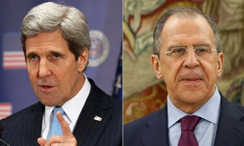 Ngoại trưởng Mỹ John Kerry (trái) và người đồng cấp Nga Sergei Lavrov. Ảnh: AP.