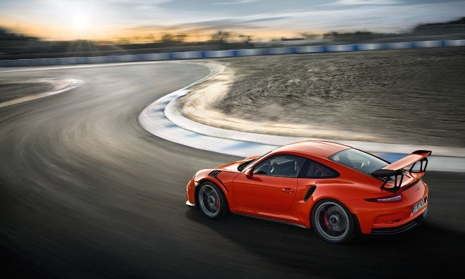 Porsche mang siêu phẩm 911 GT3 RS tới Việt Nam