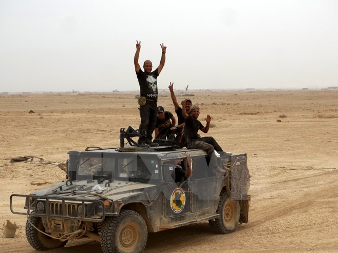Lực lượng an ninh Iraq được triển khai chống IS tại Ramadi. (Nguồn: Reuters/TTXVN)