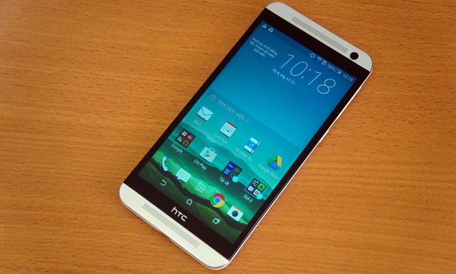 [ĐÁNH GIÁ] HTC One E9 Dual: 'Hạ mình' để tồn tại?