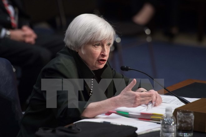Chủ tịch Fed Janet Yellen trong phiên điều trần tại Ủy ban Kinh tế chung ở thủ đô Washington, DC ngày 3/12. (Nguồn: AFP/TTXVN)
