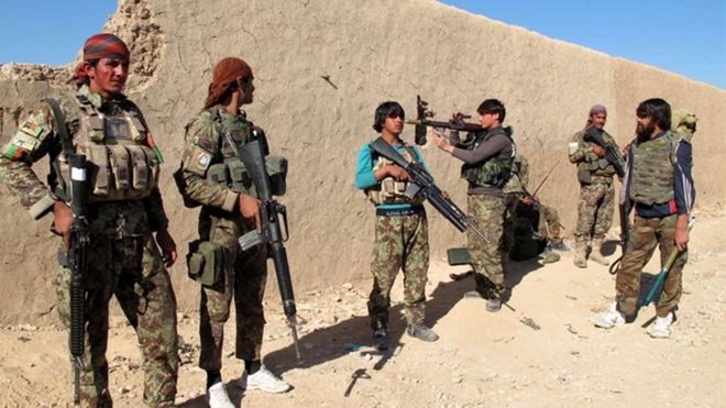 Các tay súng thuộc phiến quân Taliban (Ảnh: EPA)