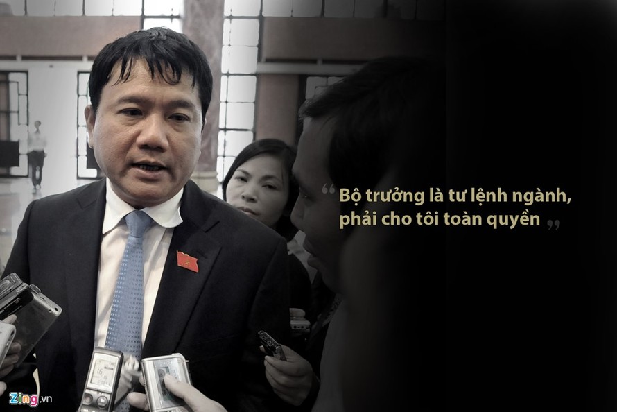 Ngày 3/8/2011, ông Đinh La Thăng sau khi được Quốc hội khóa XIII phê chuẩn chức vụ Bộ trưởng Bộ Giao thông nói: "Tư lệnh ra chiến trường phải được toàn quyền quyết định chiến đấu, tiến hay lùi, nếu chờ xin phép thủ trưởng ở nhà thì sẽ lỡ cơ hội"