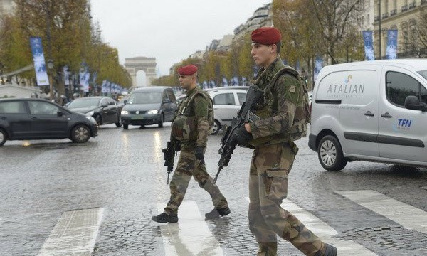 Cảnh sát Pháp tuần tra (Nguồn: AFP/ TTXVN)