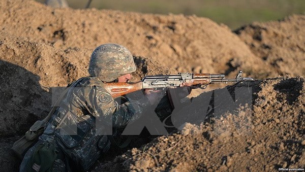 Binh sỹ Armenia tham gia huấn luyện quân sự tại Nagorny Karabakh tháng 11/2015. (Nguồn: Sputnik/TTXVN)