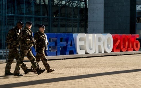 RADIO Thế giới 24H: Nguy cơ khủng bố EURO tăng cao