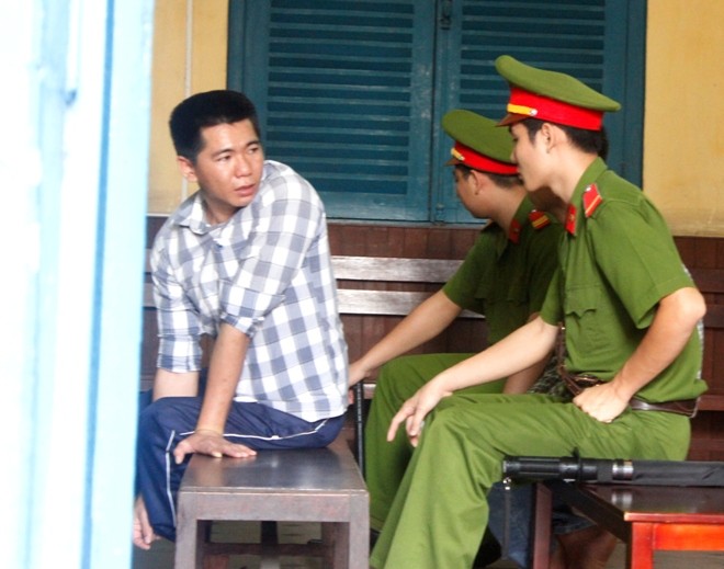 Từ chuyện bị chê “xấu mà nghèo” Nguyễn Văn Đen đã gây án và nay lãnh 19 năm tù. Ảnh: Tân Châu