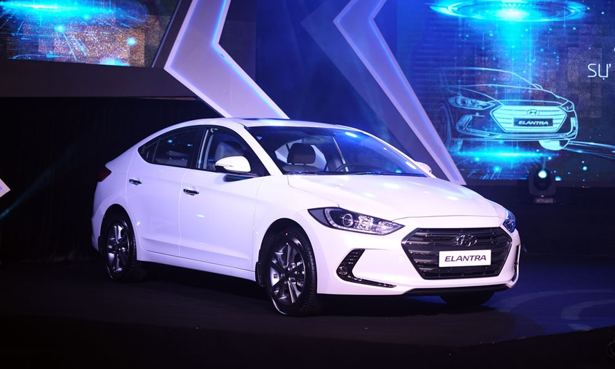 Hyundai Elantra 2016 có gì để tham vọng?