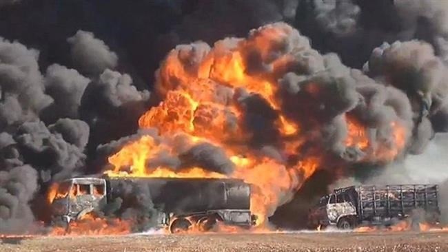 Xe chở dầu của IS bị phá hủy. Ảnh tư liệu. (Nguồn: presstv.ir)