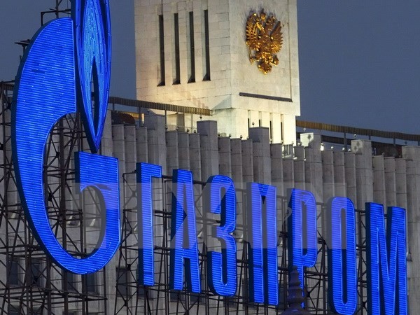 Logo của Tập đoàn khí đốt Gazprom tại thủ đô Moskva, Nga ngày 1/1/2009. (Nguồn: EPA/TTXVN)