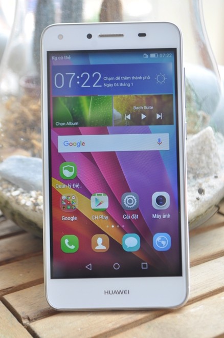 Huawei Y5II là chiếc smartphone màn hình 5-inches, hiện đang có giá bán 2,19 triệu đồng tại Việt Nam.