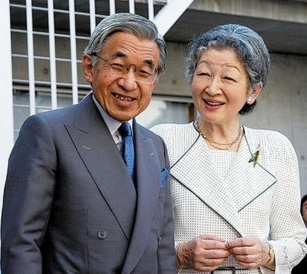 Nhà vua Akihito và Hoàng hậu Michiko