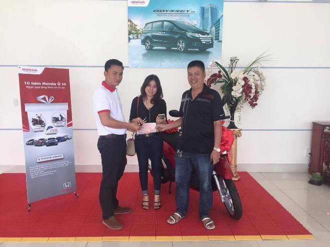 Honda Việt Nam công bố kết quả khách hàng may mắn trúng xe máy