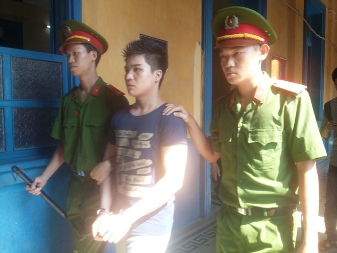 Tòa phúc thẩm đã tăng từ chung thân lên tử hình đối với Nguyễn Hoài Thanh sáng nay 14/11. Ảnh: Tân Châu.