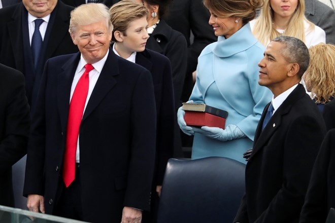 Ông Obama trong lễ tuyên thệ nhậm chức của ông Trump hôm 20/1. Ảnh: AP.