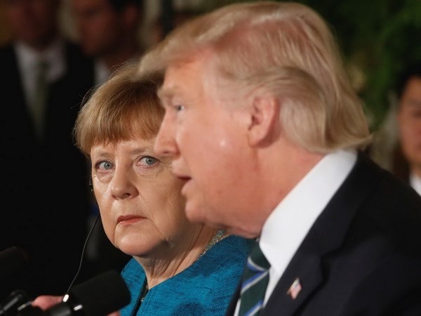Tổng thống Mỹ Donald Trump và Thủ tướng Đức Angela Merkel trong cuộc hội thảo tại Nhà Trắng. (Nguồn: Reuters)