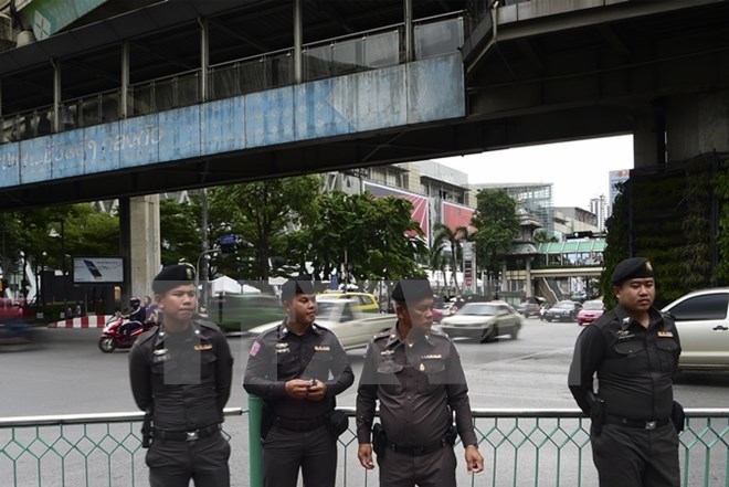 Cảnh sát Thái Lan trên đường phố Bangkok. (Nguồn: AFP/TTXVN)