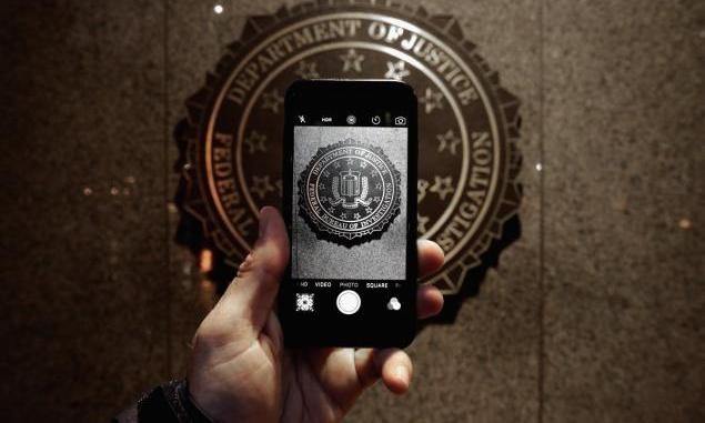 FBI tốn hơn 1,3 triệu USD để phá khóa iPhone của khủng bố