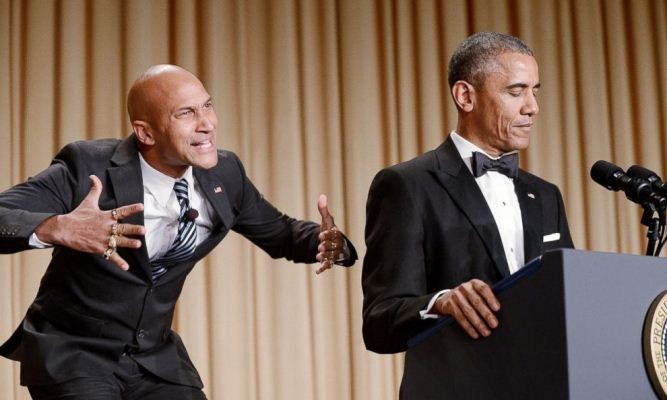 Tổng thống Obama và diễn viên Keegan-Michael Key trong bữa tiệc tối của Hiệp hội Phóng viên tại Nhà Trắng năm 2015 (Ảnh: AP)