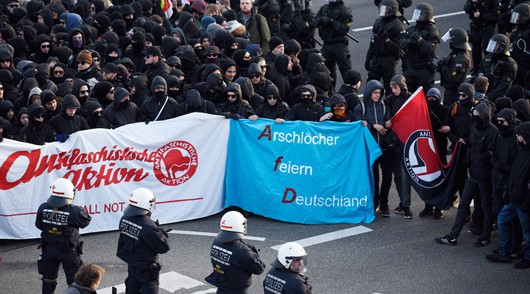 RADIO THẾ GIỚI 24H: Đức bắt 400 người biểu tình 