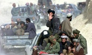 Taliban chặn xe, bắt cóc gần 200 hành khách