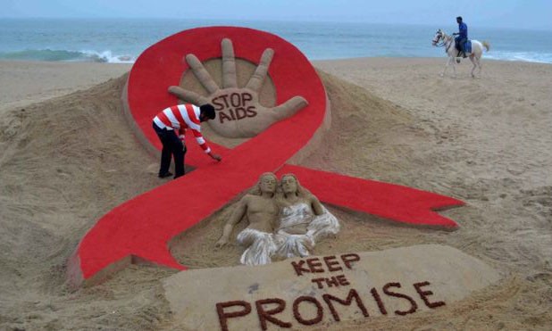 Có khoảng 2,09 triệu người Ấn Độ sống chung với HIV / AIDS.