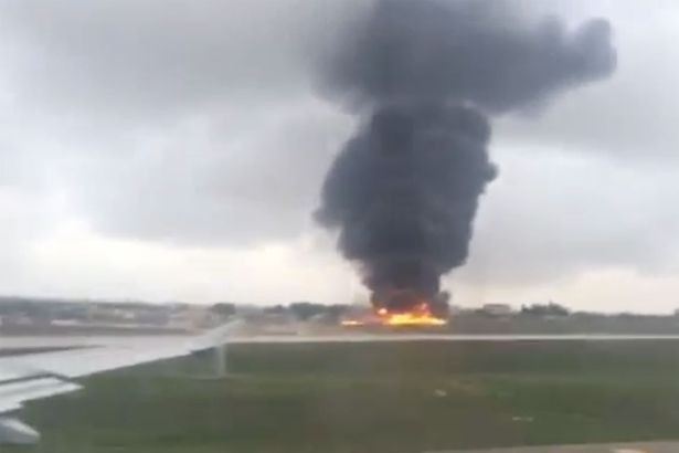 Hiện trường vụ tai nạn máy bay ở Malta. Ảnh: Sky News