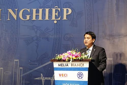 Chủ tịch UBND TP Hà Nội Nguyễn Đức Chung phát biểu tại hội nghị đối thoại với doanh nghiệp.