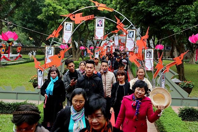 Lần đầu tiên “Con đường thi nhân” được mở tại Ngày thơ Việt Nam. Trên con đường này, Ban tổ chức giới thiệu chân dung, tác phẩm của các nhà thơ tiêu biểu trong làng thi ca Việt Nam.