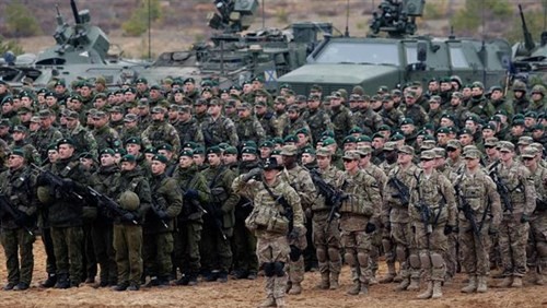 Binh lính NATO tham gia một cuộc tập trận tại Đông Âu. Ảnh: PressTV 