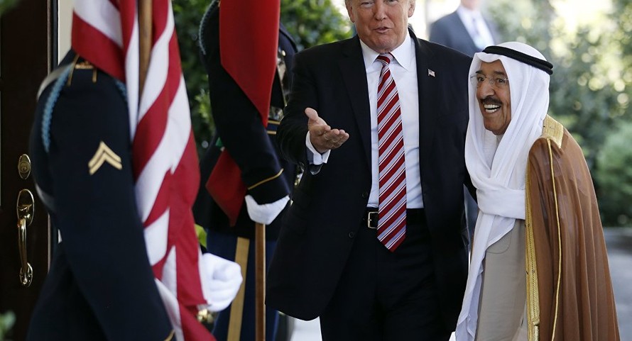 Tổng thống Mỹ Donald Trump gặp Quốc vương Kuwait Sheikh Sabah Al-Ahmad Al-Sabah tại Washington vào ngày 7/9. Ảnh: AP