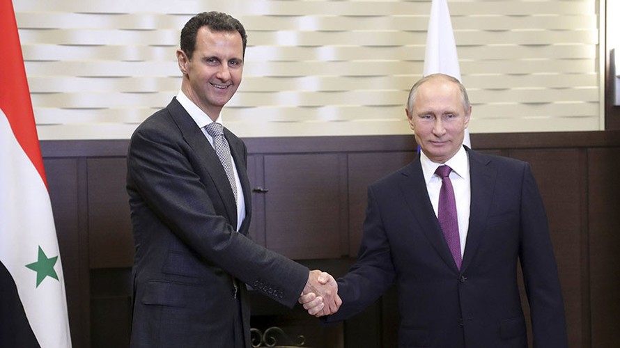 Tổng thống Nga Vladimir Putin gặp người đồng cấp Syria Bashar Assad tại Sochi hôm 20/11. Ảnh: Reuters