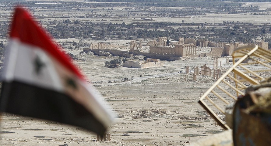 Thành cổ Palmyra gần với địa điểm của căn cứ không quân T-4. Ảnh: Reuters