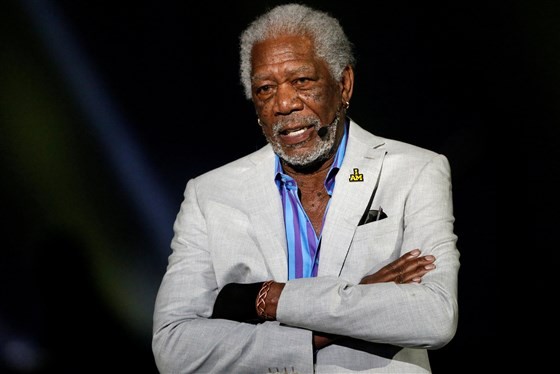 Huyền thoại Morgan Freeman "lao đao" vì scandal tình dục.
