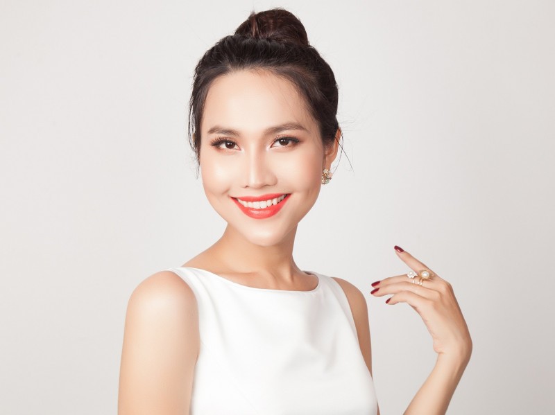 Hoa hậu chuyển giới đầu tiên của Việt Nam Hoài Sa.