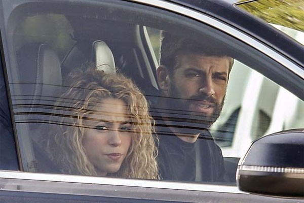Cặp đôi Gerard Pique và ca sĩ nổi tiếng Shakira.