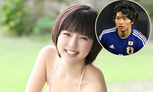 Nhan sắc 'bốc lửa' của sao phim 18+ là bạn gái cầu thủ tuyển Nhật