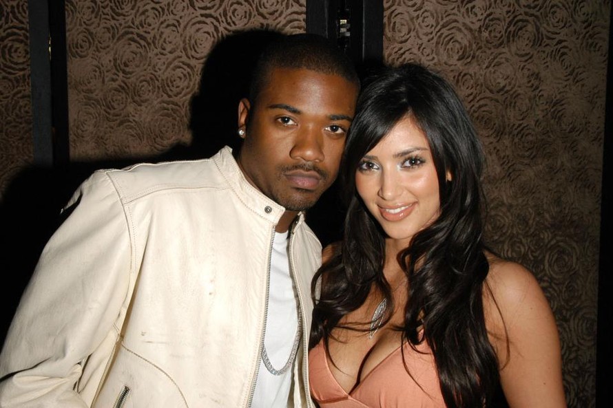 Kim Kardashian và Ray J thuở mặn nồng.