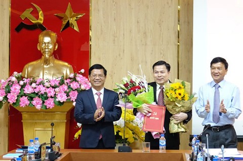Tân Phó Tổng Thanh tra Chính phủ Trần Văn Minh (ở giữa).