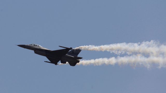 Một máy bay F-16 của Pakistan (Ảnh minh họa: Reuters)