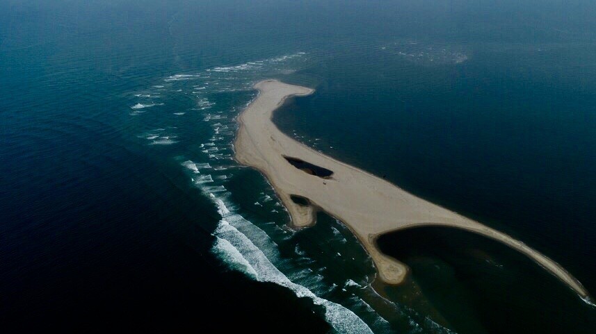 Đảo cát lạ mới xuất hiện ở Quảng Nam.