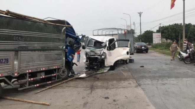 Vụ tai nạn giao thông giữa 2 xe tải ở TP Uông Bí, Quảng Ninh xảy ra sáng 2/9. Ảnh: VTC News