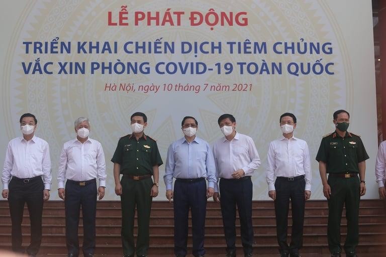 Thủ tướng Phạm Minh Chính dự Lễ Phát động triển khai Chiến dịch tiêm chủng vắc xin phòng COVID-19 toàn quốc