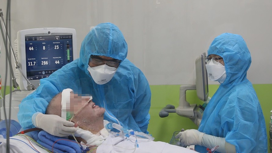 Việt Nam còn 7 ca dương tính virus SARS-CoV-2, bệnh nhân phi công hồi phục tốt