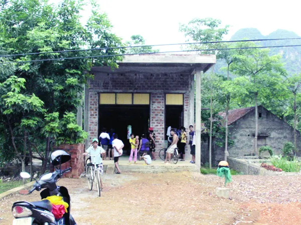 Ngôi nhà của chị N. ở thôn Thành Sen, nơi xảy ra vụ cướp gỗ huê ngay giữa thanh thiên bạch nhật