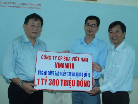 Bạn đọc Tiền Phong tiếp tục ủng hộ đồng bão vùng lũ